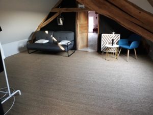 MEUBLE – LA MAILLARDIERE