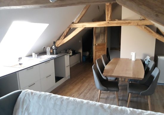 MEUBLE – LA MAILLARDIERE