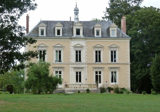 BOUCLE VILLAGE SUR LES PAS DES ARDOISIERS ET DES MINEURS