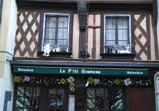 LE PETIT GRUMEAU
