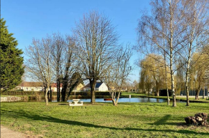 AIRE D’ACCUEIL DE CAMPING CAR À MAROLLES LES BRAULTS