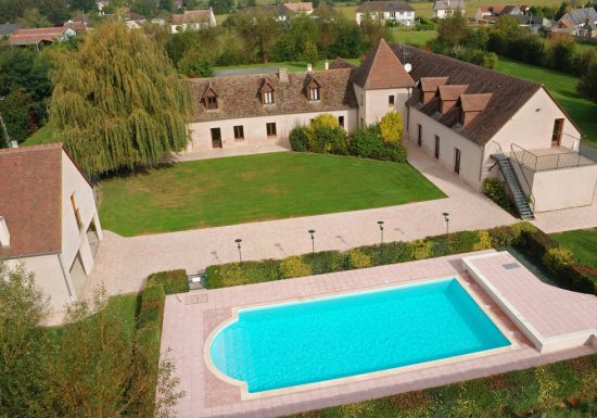 HÔTEL – LA TOUR DES PLANTES