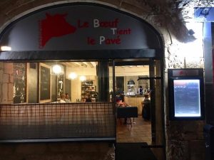 RESTAURANT LE BOEUF TIENT LE PAVE