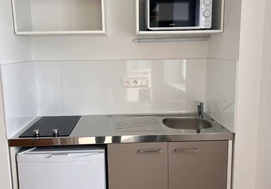 MEUBLÉ – LE DONJON