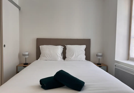 MEUBLÉ – LE DONJON