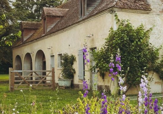 MAURICE’S HOUSE