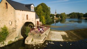 LA VÉLOBUISSONNIÈRE : LE MANS < > LA SUZE SUR SARTHE