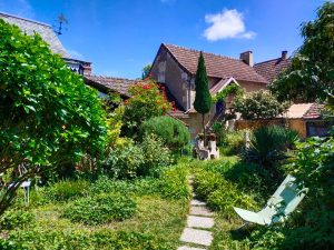 CLOS SUR LOIR COTTAGE- JARDIN YUCCAS