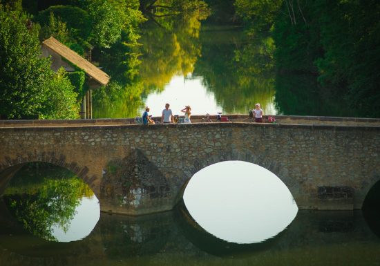 LA PETITE REINE, DES ALPES MANCELLES AU SAOSNOIS