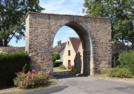 Village fortifié de Bourg-le-Roi