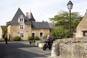 Balade à moto de Sablé-sur-Sarthe à la Chartre-sur-le-Loir