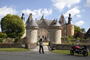 Balade à moto de la forêt de Bercé à la Ferté-Bernard