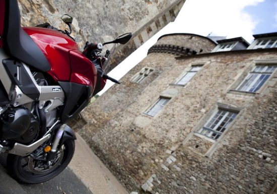 BALADE À MOTO DU MANS AUX ALPES MANCELLES