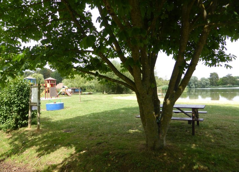 BASE DE LOISIRS AU PLAN D’EAU DE CHANTENAY-VILLEDIEU
