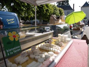 MARCHE SAMEDI A BRULON
