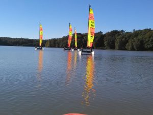 Cercle de Voile au Lac de Sillé – Sports à voile